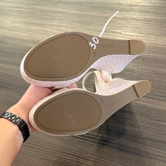 GUESS Women's Beige Patterned Wedge Sandals - Picture 4 of 4